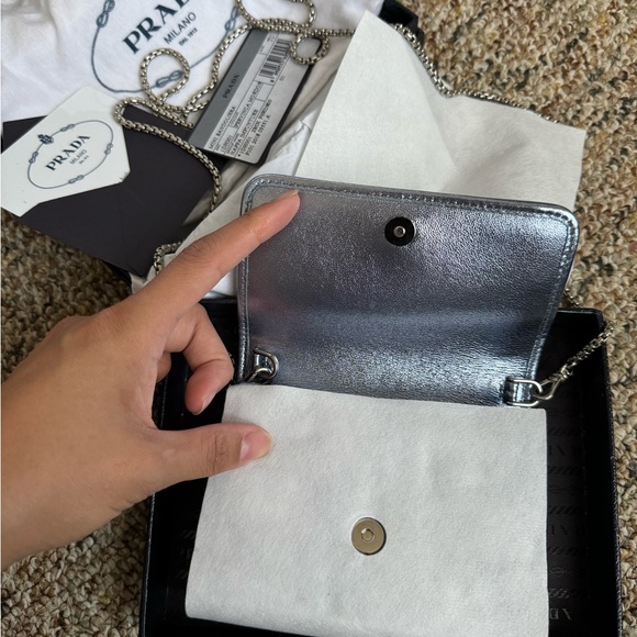 Authentic Prada Diagramme Leather Clutch Bag - Picture 5 of 11